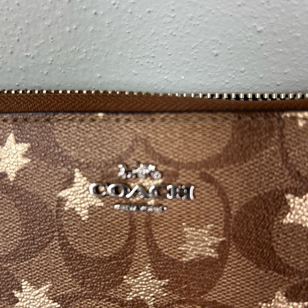 Coach Accordion Zip Wallet in Signature Canvas with a Pop Star Print - Picture 3 of 4